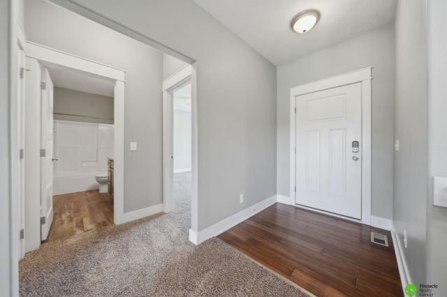 9515 Friedman Street, Lincoln, NE 68516