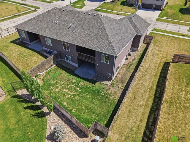 9515 Friedman Street, Lincoln, NE 68516