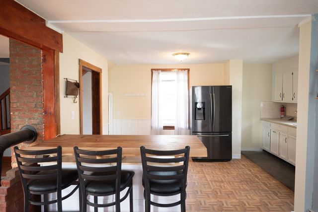 62 Frankfort St, Fitchburg, MA 01420