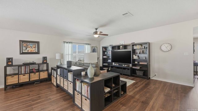 515 Diamond Shoals, Cibolo, TX 78108