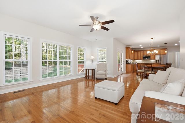 807 Crown Vista Court, Wesley Chapel, NC 28110