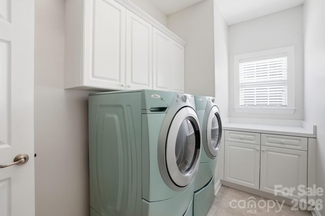 807 Crown Vista Court, Wesley Chapel, NC 28110