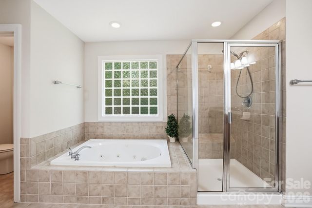 807 Crown Vista Court, Wesley Chapel, NC 28110