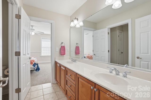 807 Crown Vista Court, Wesley Chapel, NC 28110