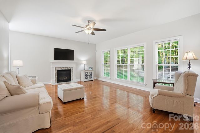 807 Crown Vista Court, Wesley Chapel, NC 28110