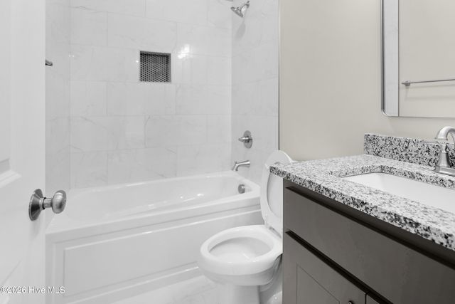 2757 Whitaker Glen Drive, Farmville, NC 27828