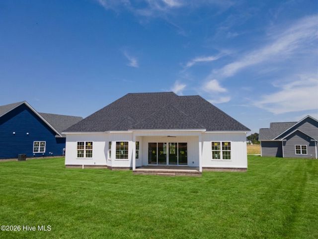 2757 Whitaker Glen Drive, Farmville, NC 27828