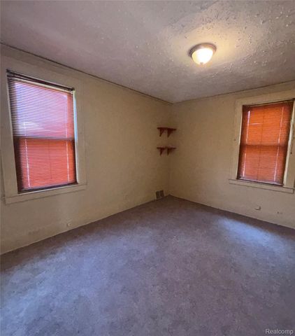 14150 Strathmoor Street, Detroit, MI 48227