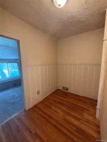 14150 Strathmoor Street, Detroit, MI 48227