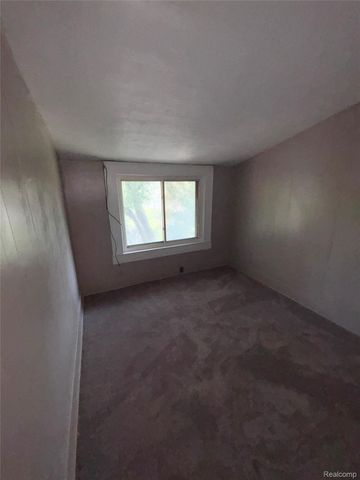 14150 Strathmoor Street, Detroit, MI 48227