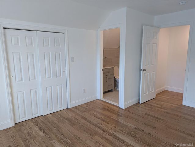 62 Forest Row, Great Neck, NY 11024