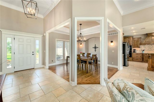 15006 Leavenworth Road, Basehor, KS 66007