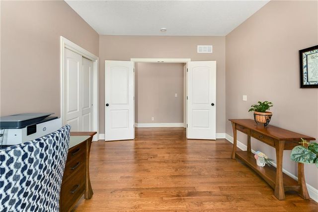 15006 Leavenworth Road, Basehor, KS 66007