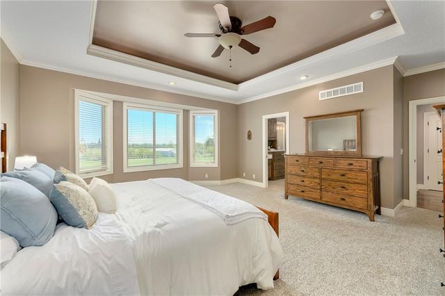 15006 Leavenworth Road, Basehor, KS 66007