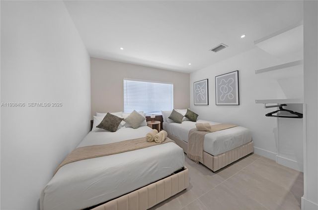 166 NW 41st St, Miami, FL 33127