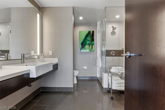 2600 West Harmon Avenue 10003, Las Vegas, NV 89158