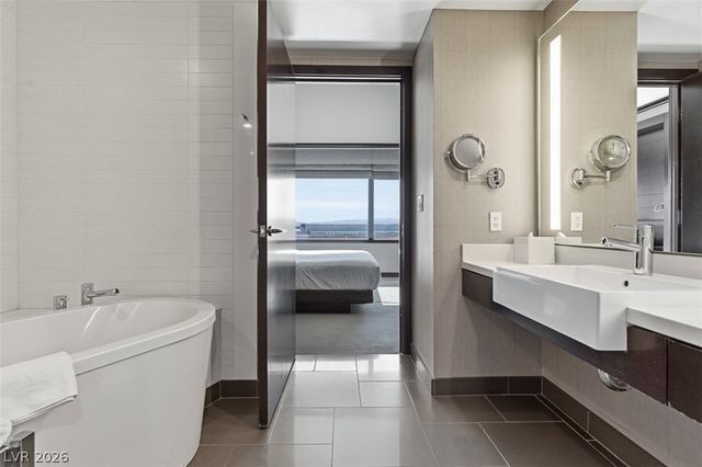 2600 West Harmon Avenue 10003, Las Vegas, NV 89158