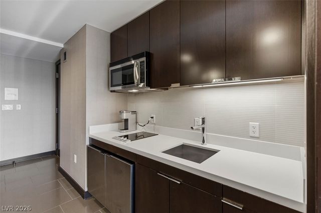 2600 West Harmon Avenue 10003, Las Vegas, NV 89158