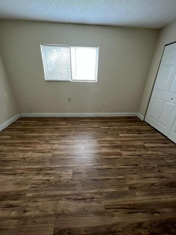 9458 PALM Circle S 9458, Pembroke Pines, FL 33025