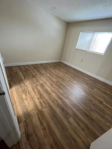 9458 PALM Circle S 9458, Pembroke Pines, FL 33025
