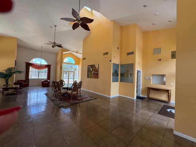 9458 PALM Circle S 9458, Pembroke Pines, FL 33025