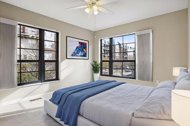 2566 Ellis Avenue 105, Saint Paul, MN 55114