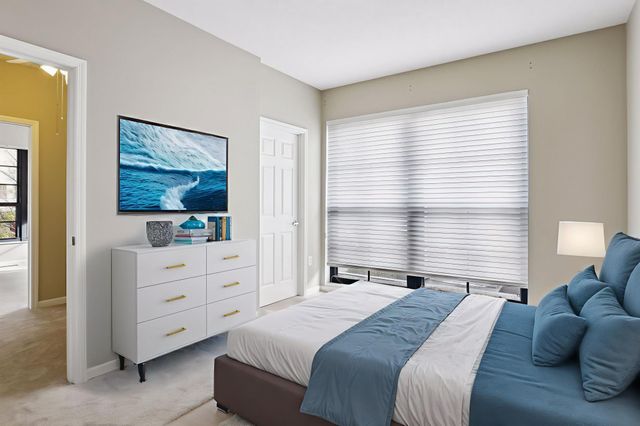 2566 Ellis Avenue 105, Saint Paul, MN 55114