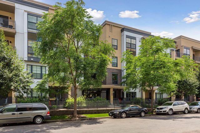 2566 Ellis Avenue 105, Saint Paul, MN 55114