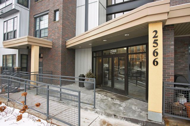 2566 Ellis Avenue 105, Saint Paul, MN 55114