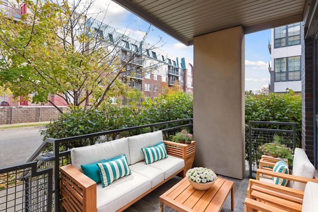 2566 Ellis Avenue 105, Saint Paul, MN 55114