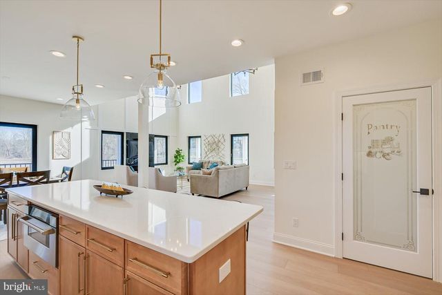 1530 OLD TRENTON RD, Princeton Junction, NJ 08550