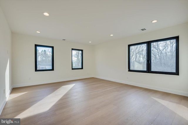 1530 OLD TRENTON RD, Princeton Junction, NJ 08550