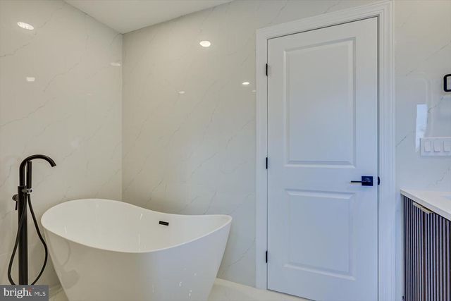 1530 OLD TRENTON RD, Princeton Junction, NJ 08550