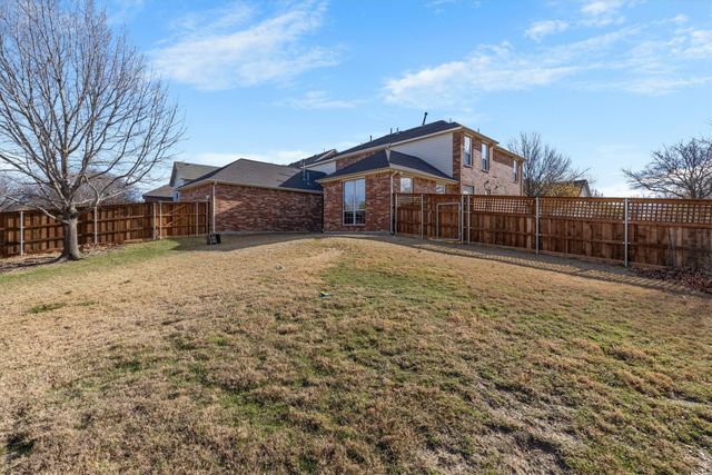 1709 E Branch Hollow Drive, Carrollton, TX 75007