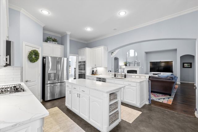 1709 E Branch Hollow Drive, Carrollton, TX 75007