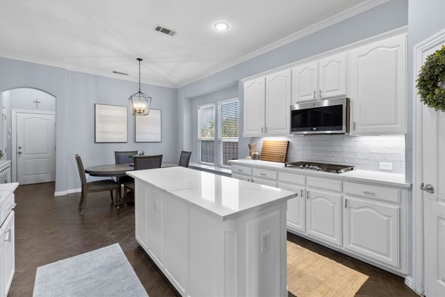 1709 E Branch Hollow Drive, Carrollton, TX 75007