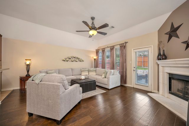 4985 Obrien Way, Fort Worth, TX 76244