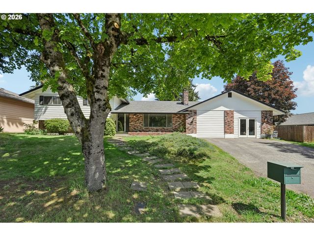12110 Se MCGILLIVRAY Blvd, Vancouver, WA 98683