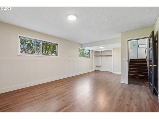 12110 Se MCGILLIVRAY Blvd, Vancouver, WA 98683