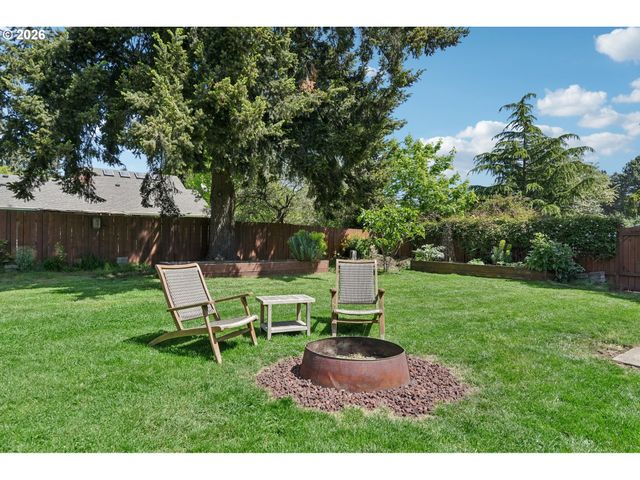12110 Se MCGILLIVRAY Blvd, Vancouver, WA 98683