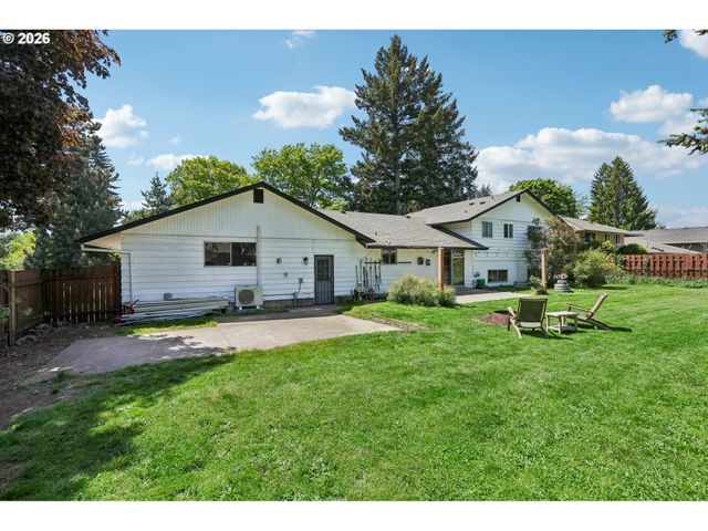 12110 Se MCGILLIVRAY Blvd, Vancouver, WA 98683