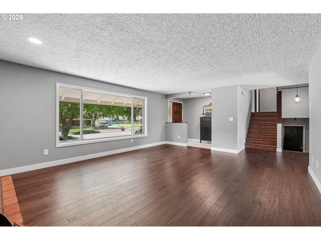 12110 Se MCGILLIVRAY Blvd, Vancouver, WA 98683