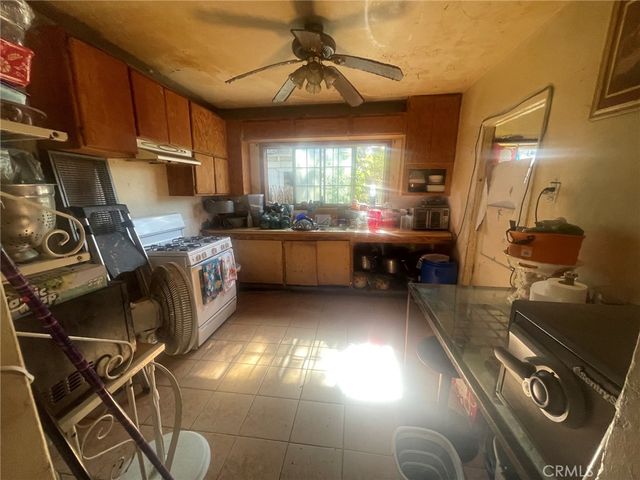 7751 Arvilla Avenue, Sun Valley, CA 91352