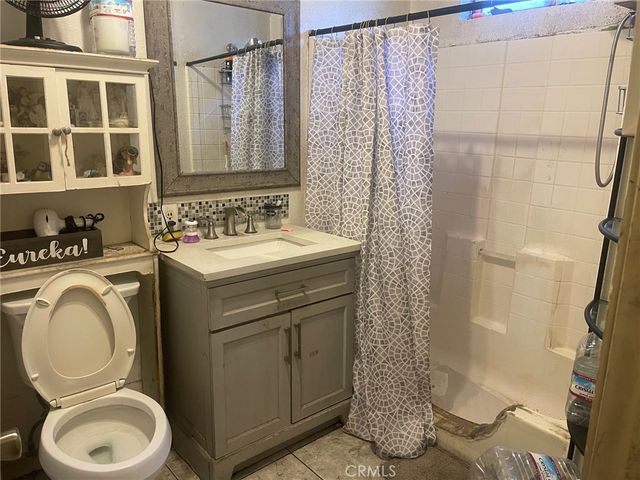 7751 Arvilla Avenue, Sun Valley, CA 91352