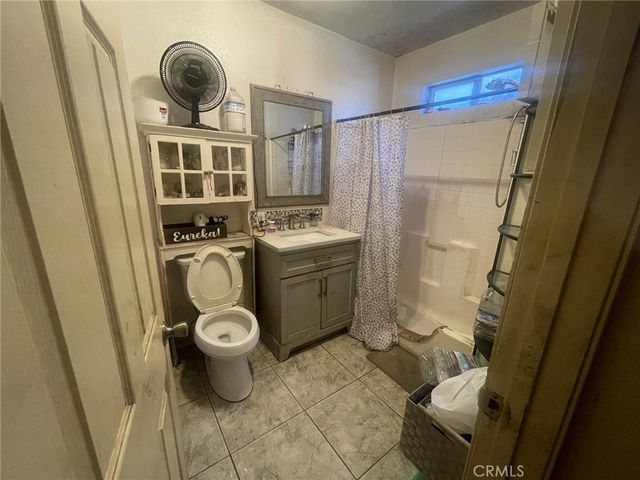 7751 Arvilla Avenue, Sun Valley, CA 91352
