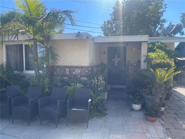 7751 Arvilla Avenue, Sun Valley, CA 91352