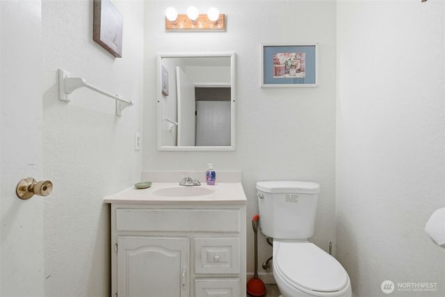 2012 S 332nd Street, Federal Way, WA 98003