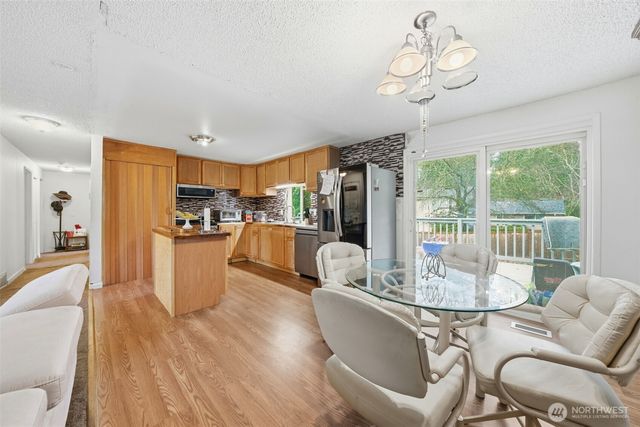 2012 S 332nd Street, Federal Way, WA 98003