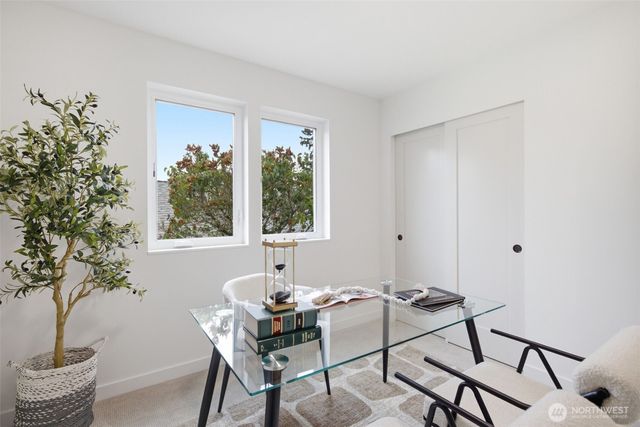 5904 42nd Avenue SW, Seattle, WA 98136
