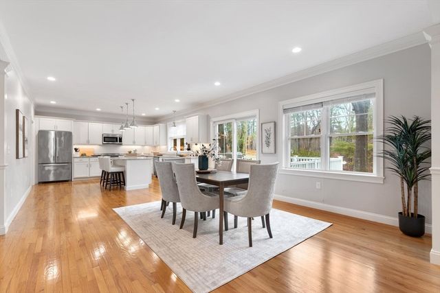 115 Forest St, Reading, MA 01867